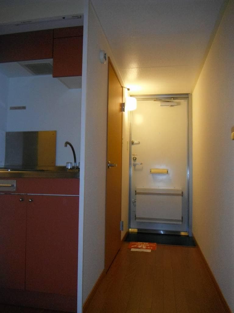Room image 12