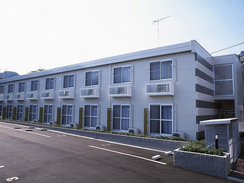 Main exterior of leopalace Fuyo