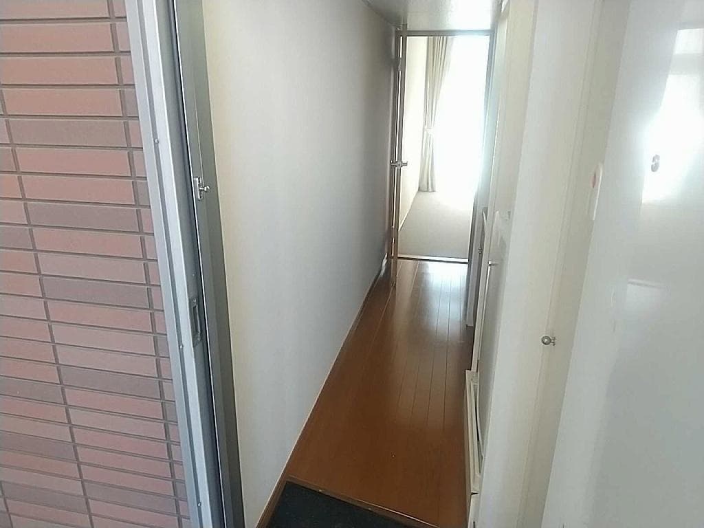 Room image 14