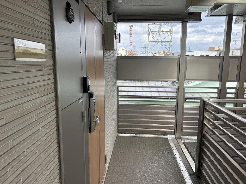 Room image 9