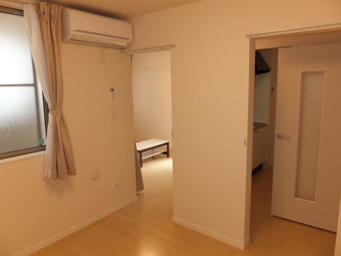Preview interior of LEONEXT Matsuno Tomi II