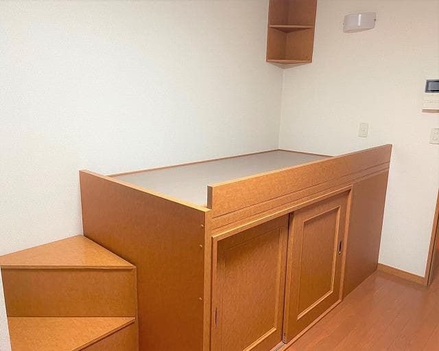Room image 10