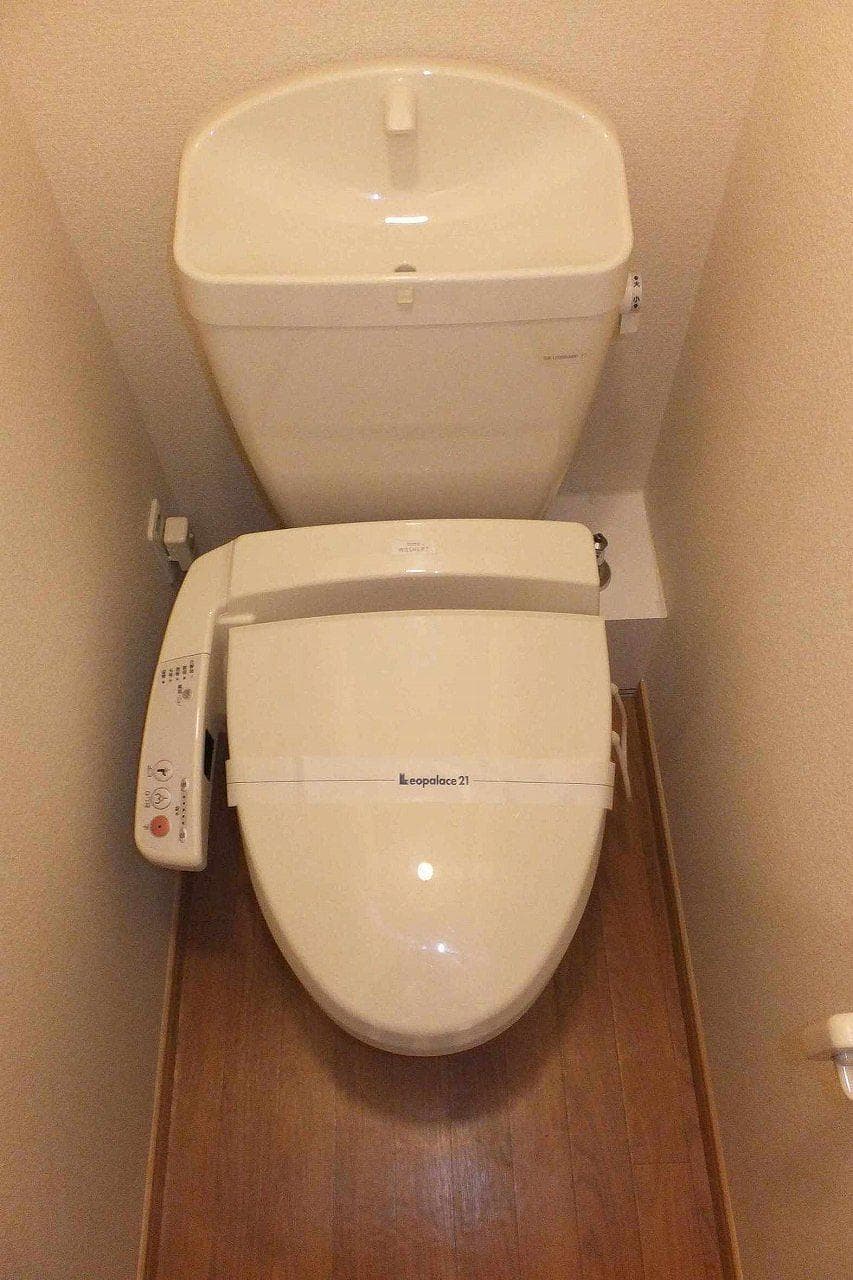 Room image 9