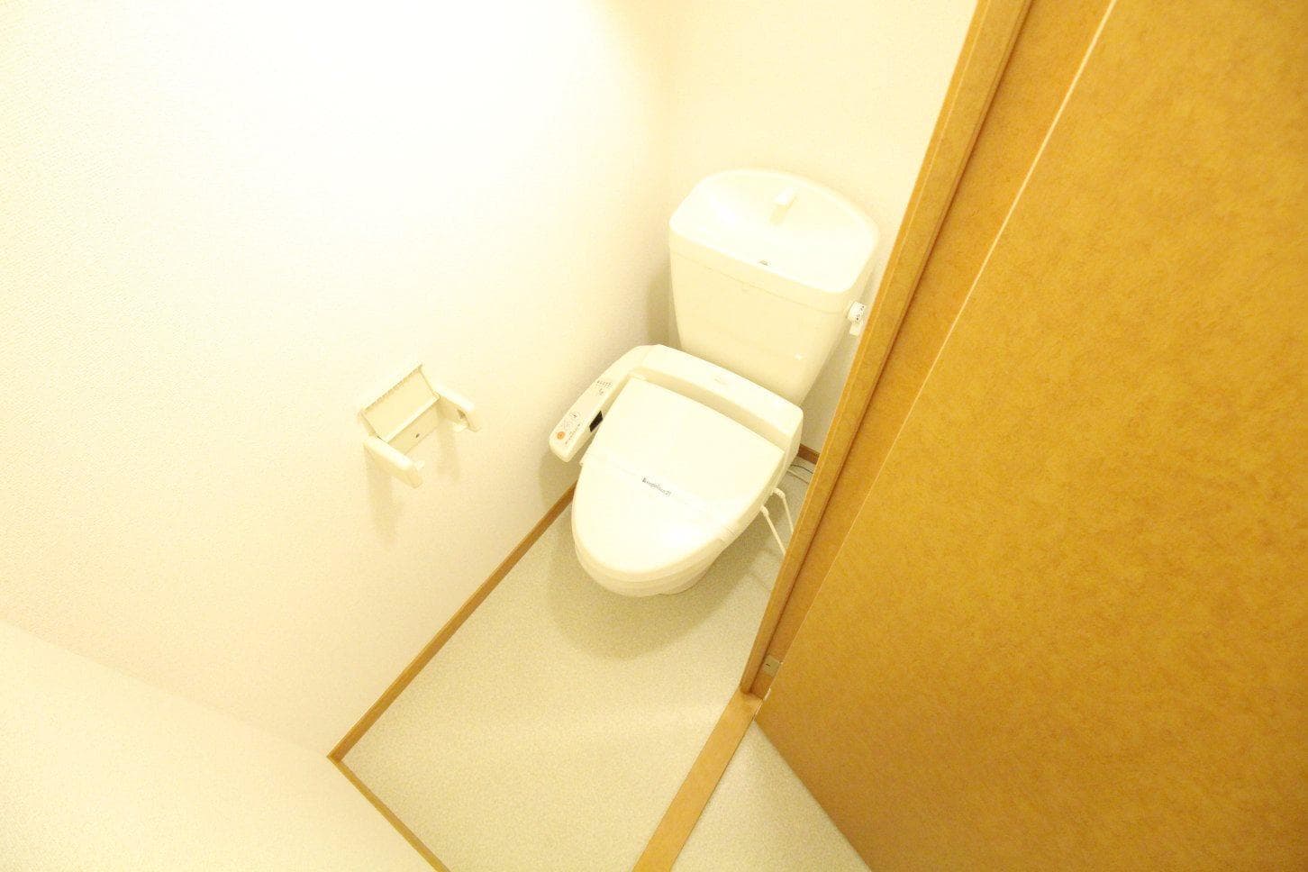 Room image 13