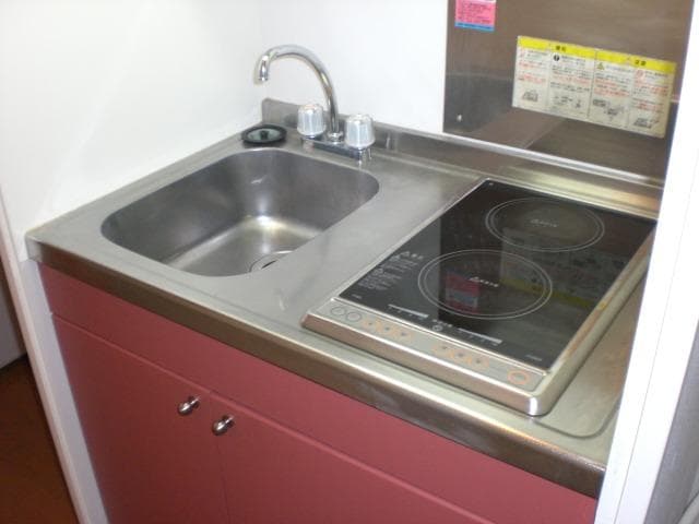 Room image 8
