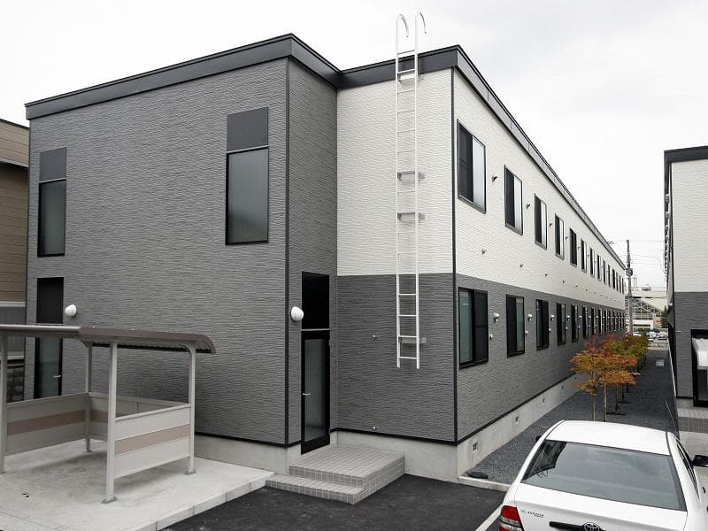 Main exterior of leopalace Loisir Nishino A