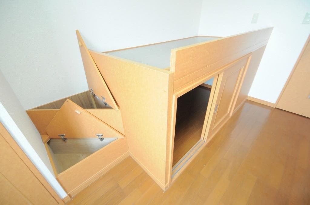 Room image 11