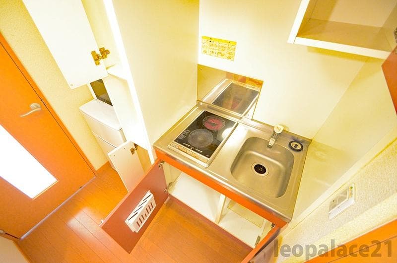 Room image 11