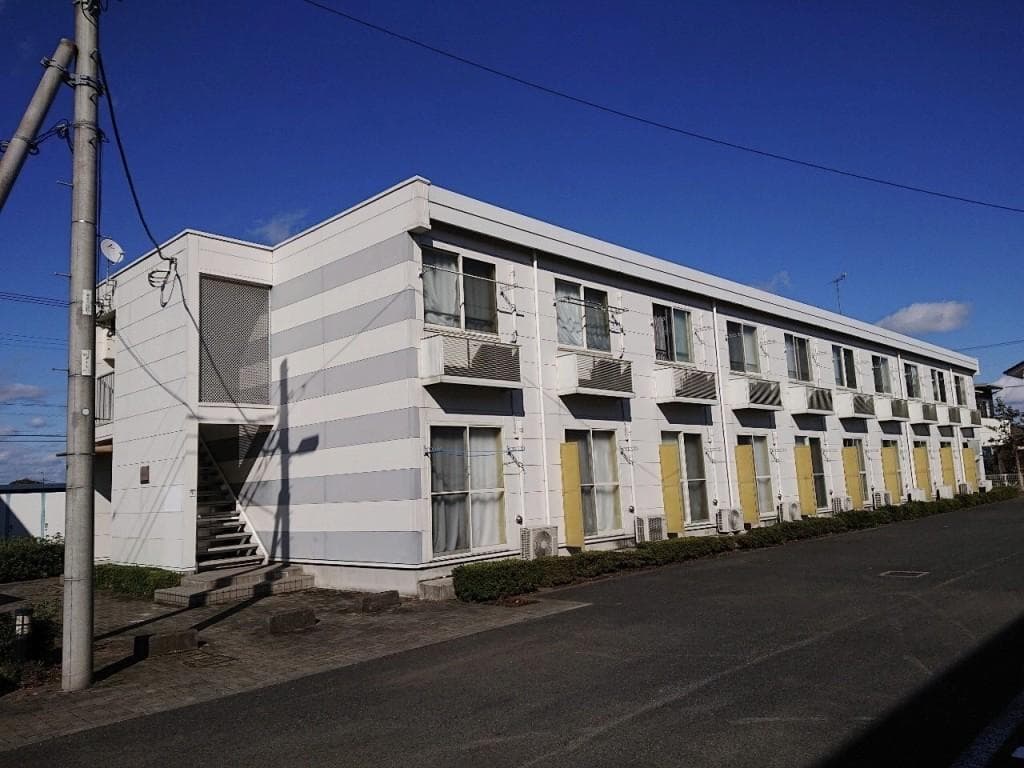 Main exterior of leopalace Chateau INADA