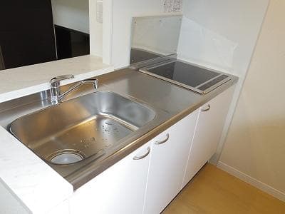 Room image 8