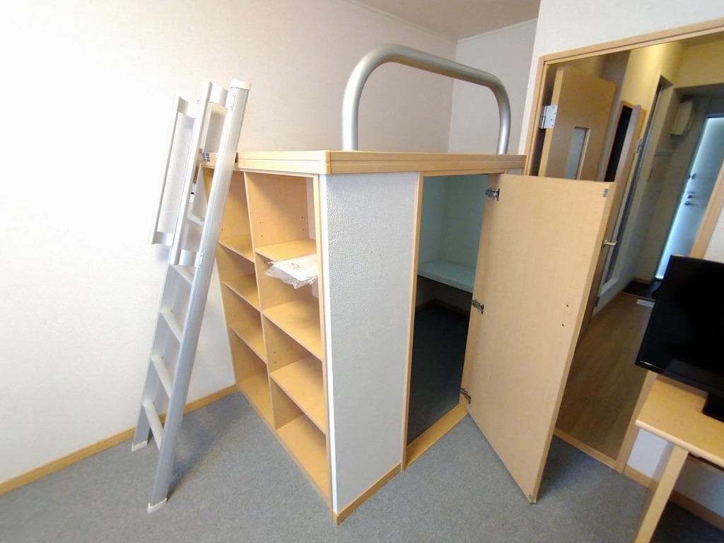 Room image 12