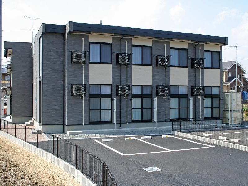 Main exterior of leopalace Peaceful