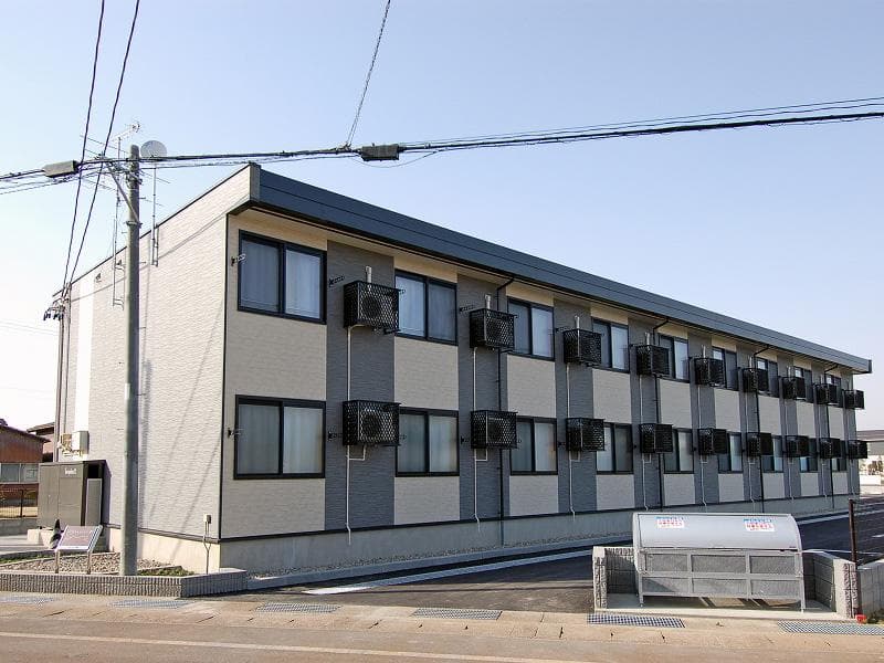 Main exterior of leopalace Asuka