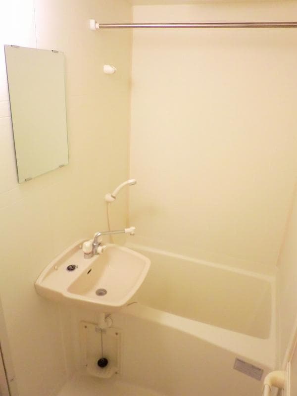Room image 11