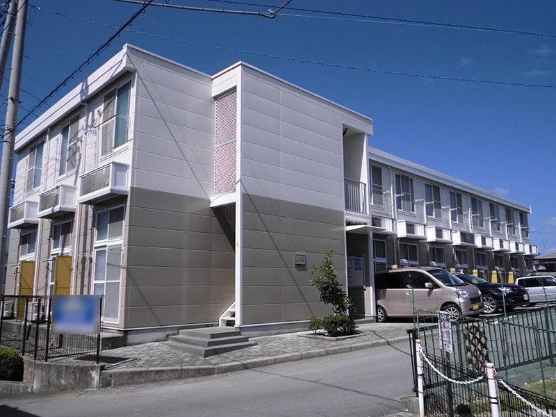 Main exterior of leopalace Forest