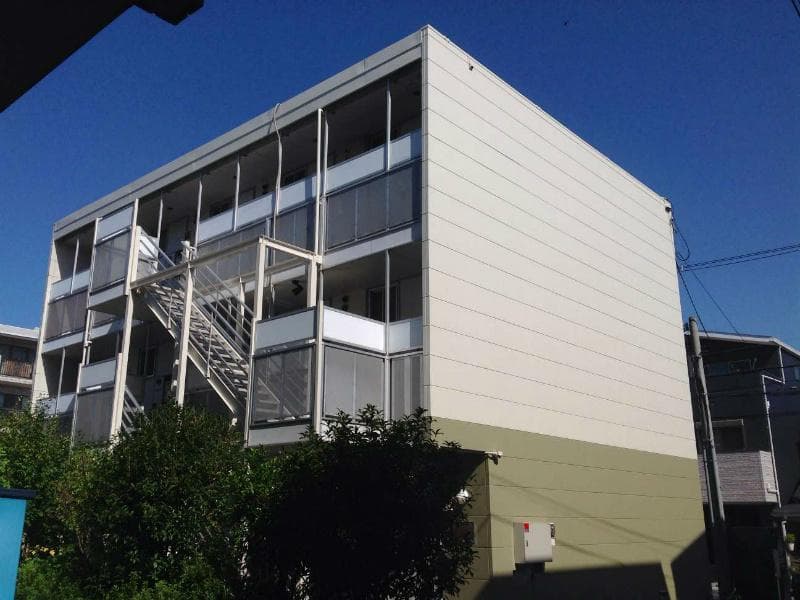 Main exterior of leopalace Alba I