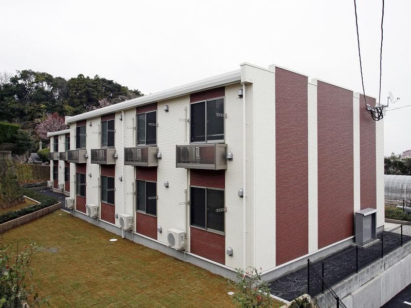Main exterior of LEONEXT Nabatake