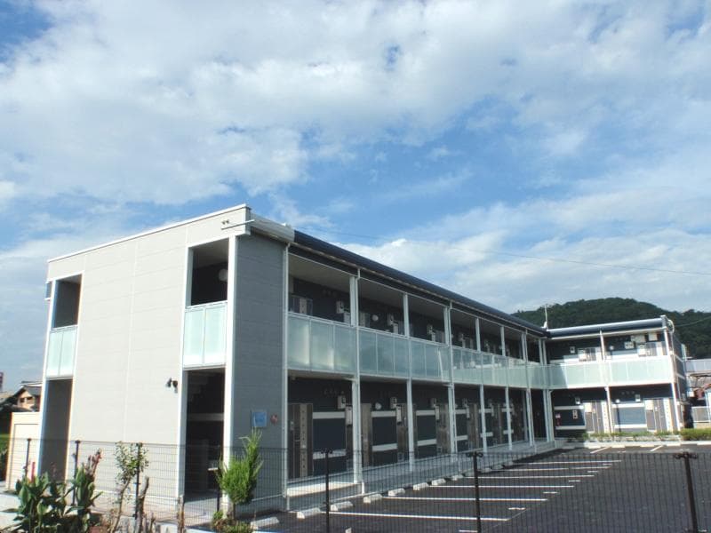 Main exterior of LEONEXT Tranquil