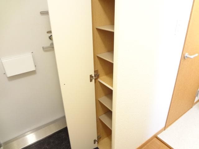 Room image 14