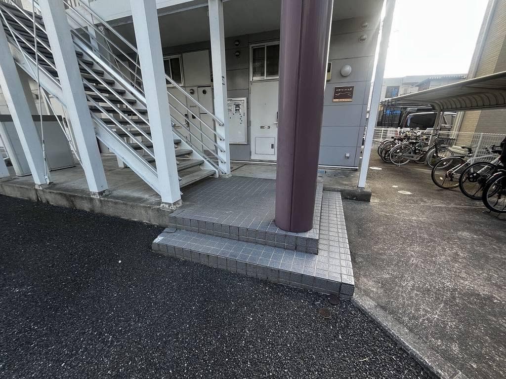 Room image 11