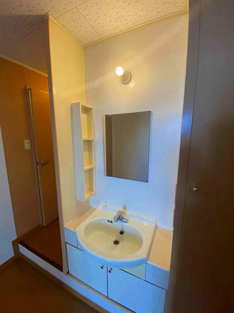 Room image 13