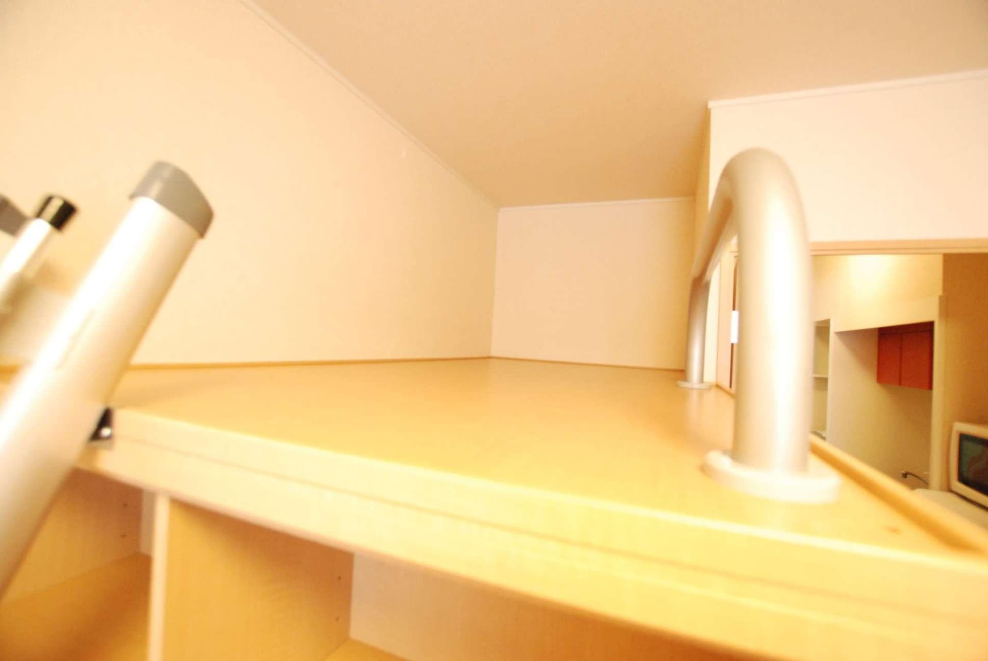 Room image 15