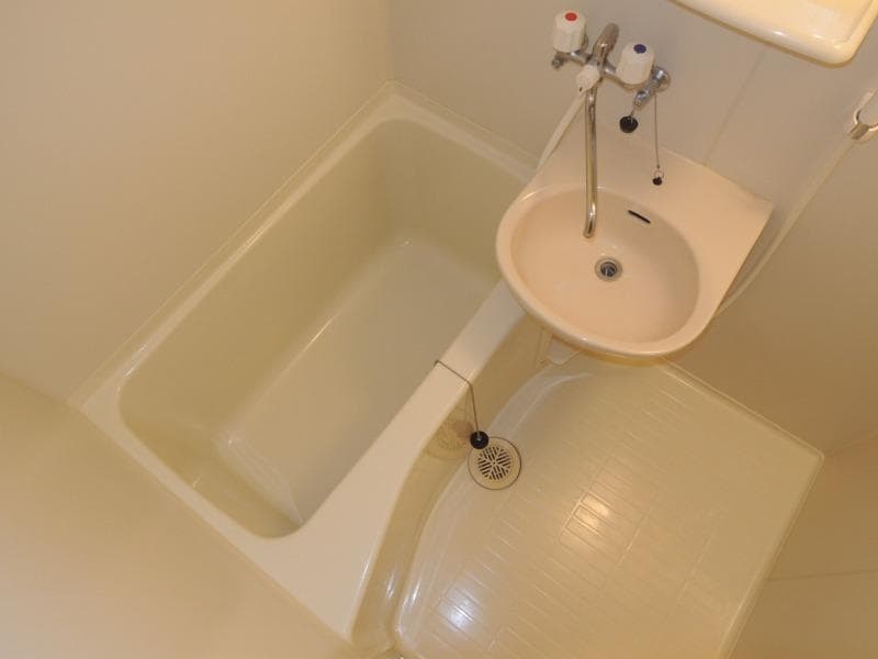 Room image 12