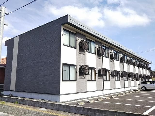 Main exterior of leopalace Yuuju I