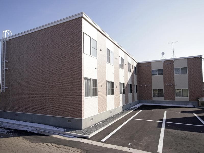 Main exterior of leopalace Leo