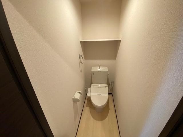 Room image 9