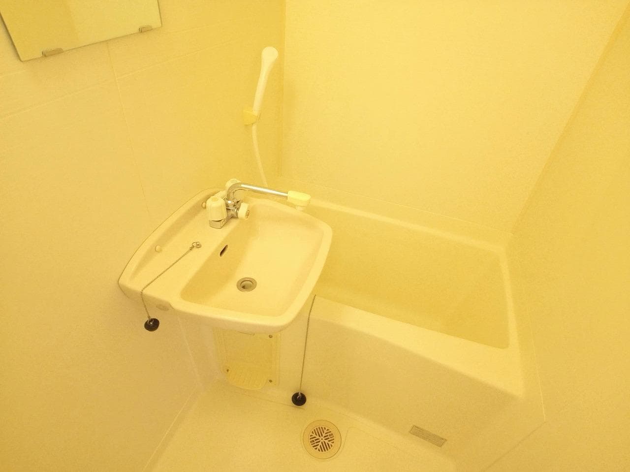 Room image 13