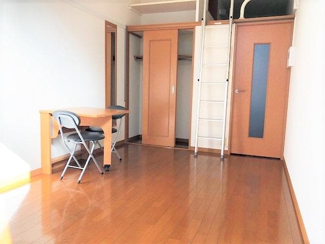 Preview interior of leopalace Ashida Smile