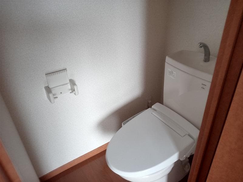 Room image 10