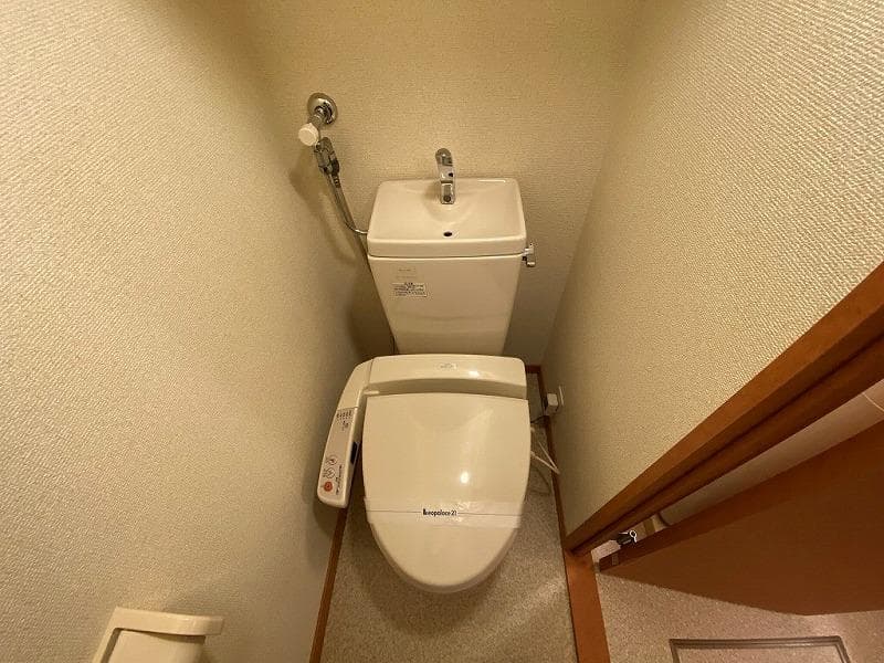 Room image 14