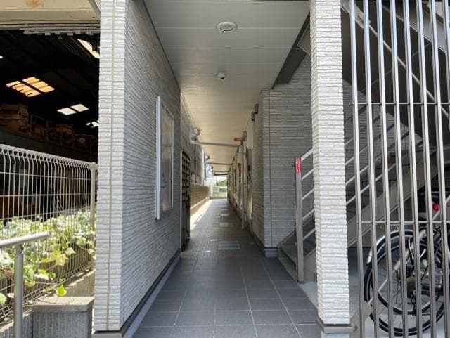 Room image 10