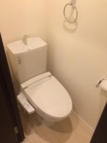 Room image 9