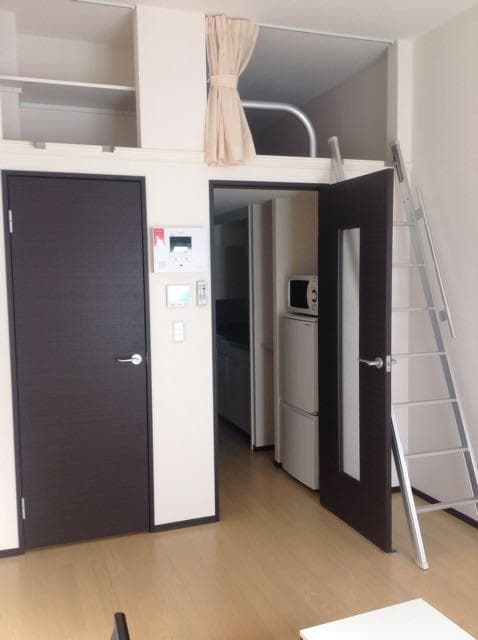 Room image 9