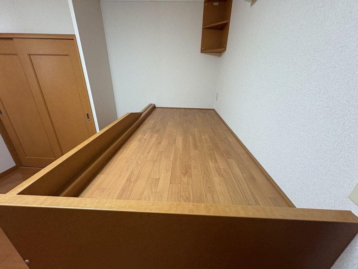 Room image 10