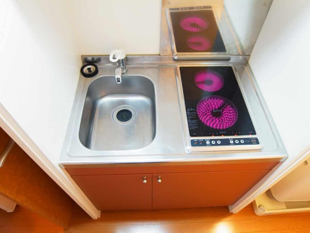 Room image 8