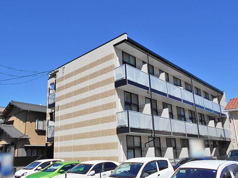 Main exterior of leopalace Kelly