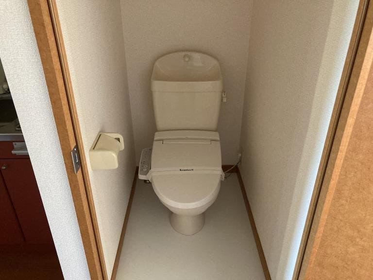 Room image 12