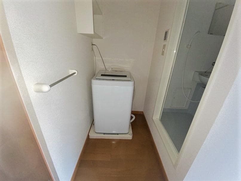 Room image 12