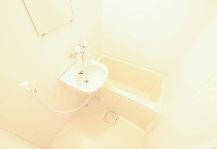 Room image 8