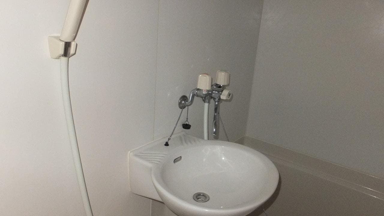 Room image 10