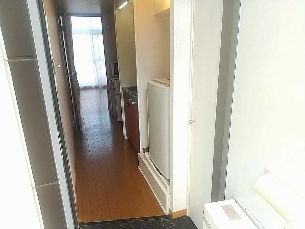 Room image 9