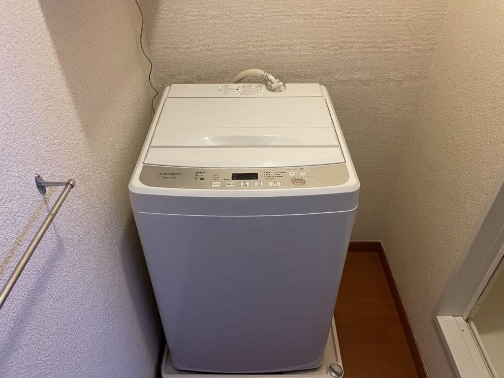 Room image 11