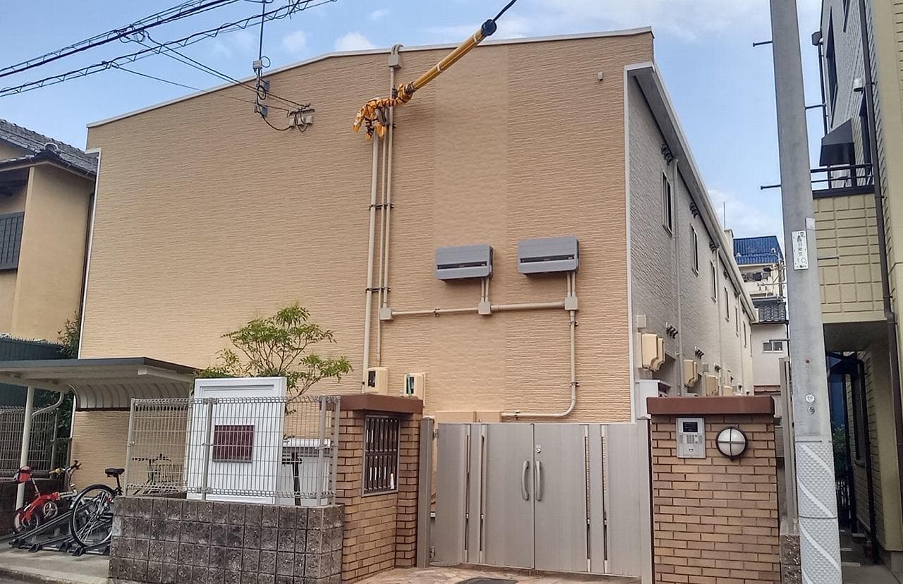Main exterior of leopalace Tsuruha