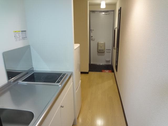 Room image 12