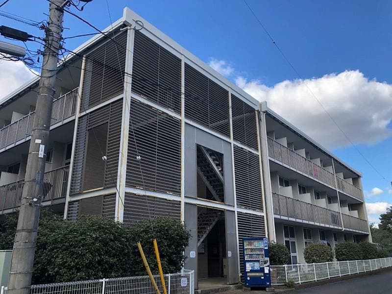Main exterior of leopalace Kita Hatsutomi