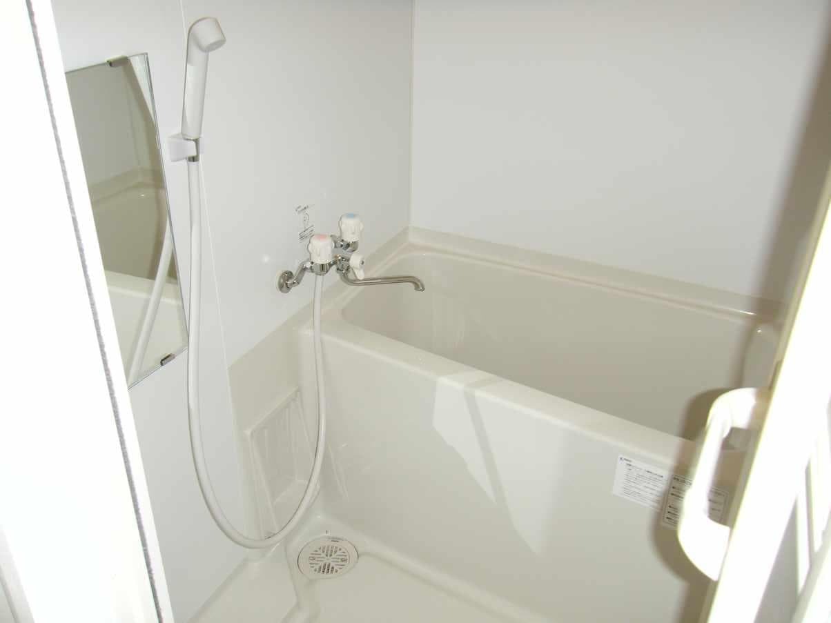 Room image 8